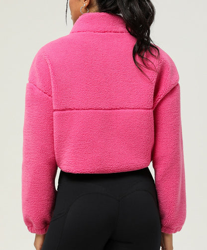 Flauschige Crop-Jacke