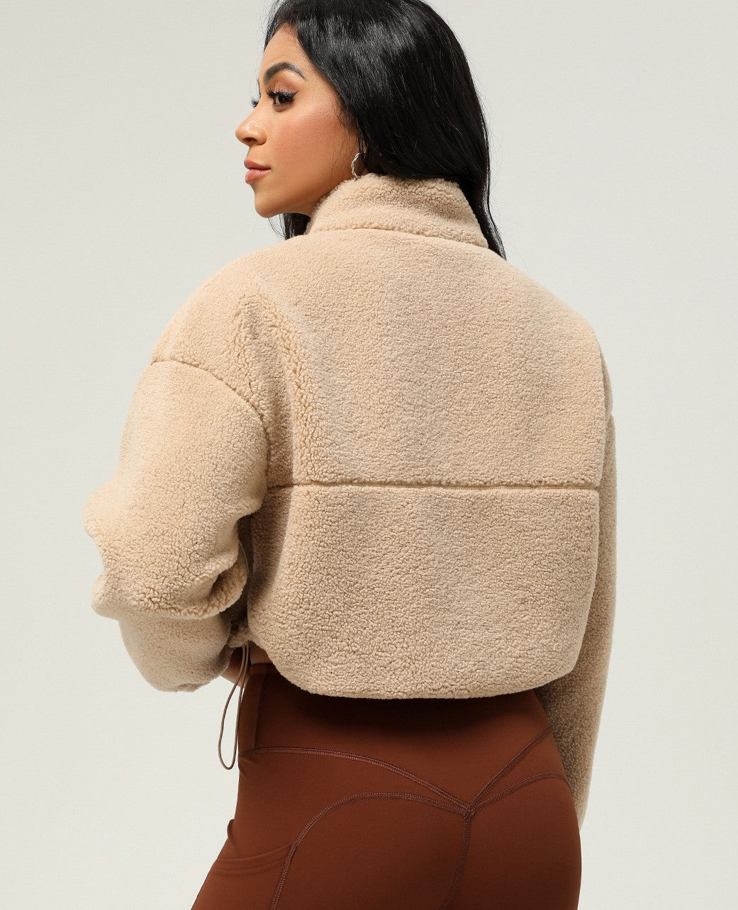 Flauschige Crop-Jacke