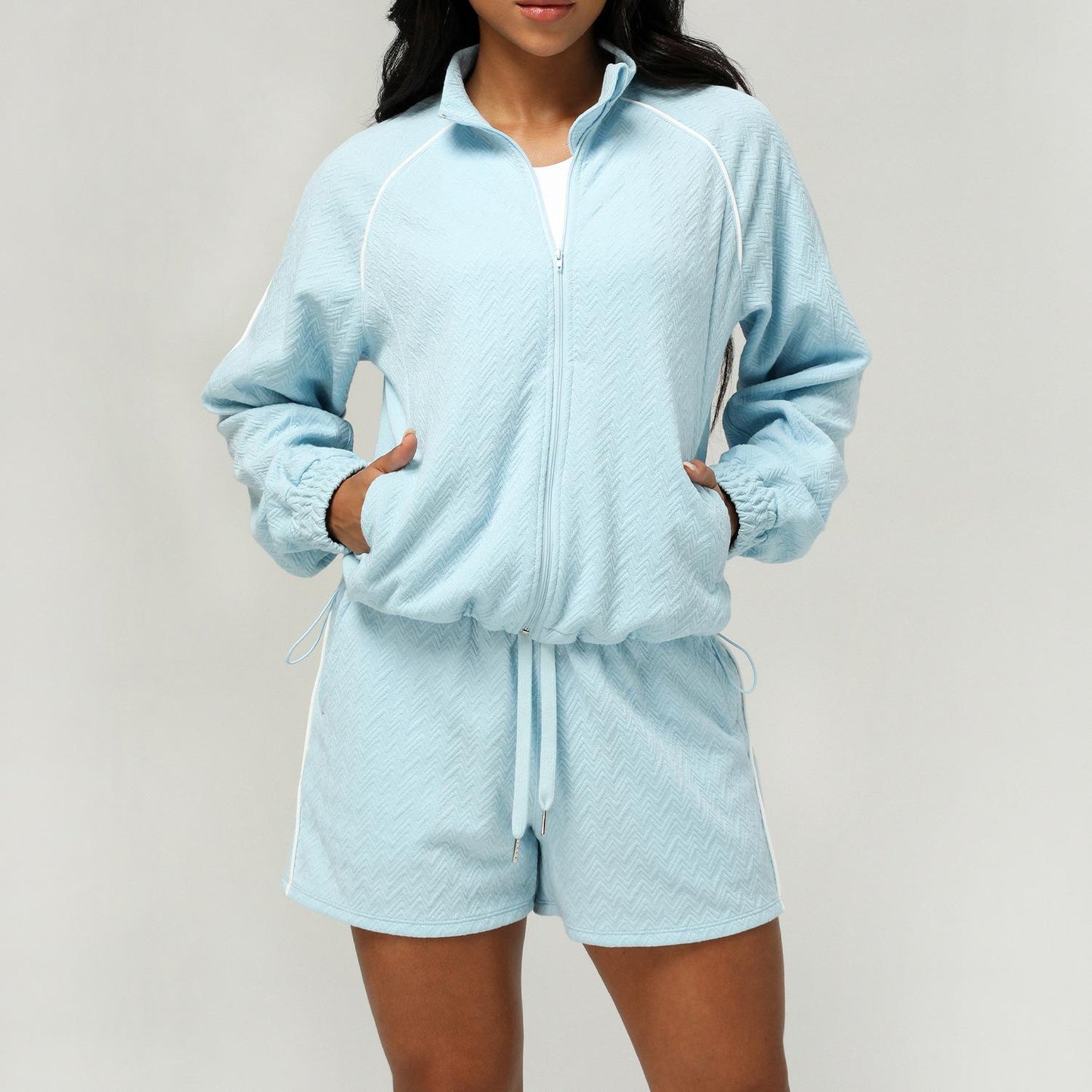 Lounge Set mit Shorts und Zipper
