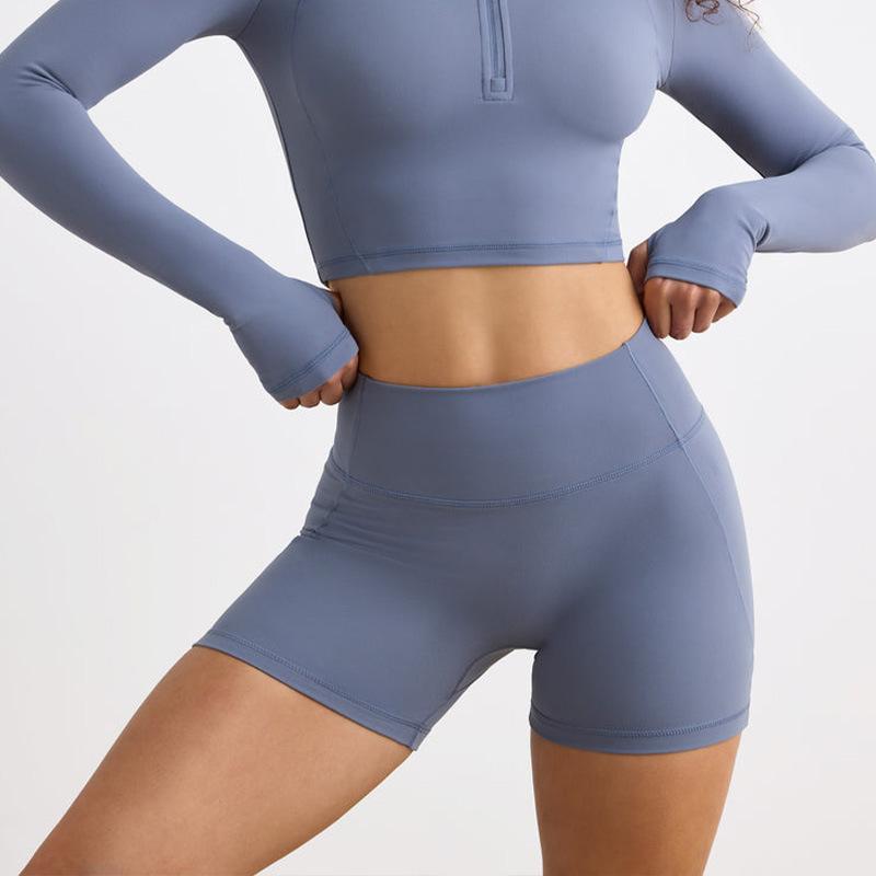 Fitness Set mit Turtleneck und Shorts Mix&Match