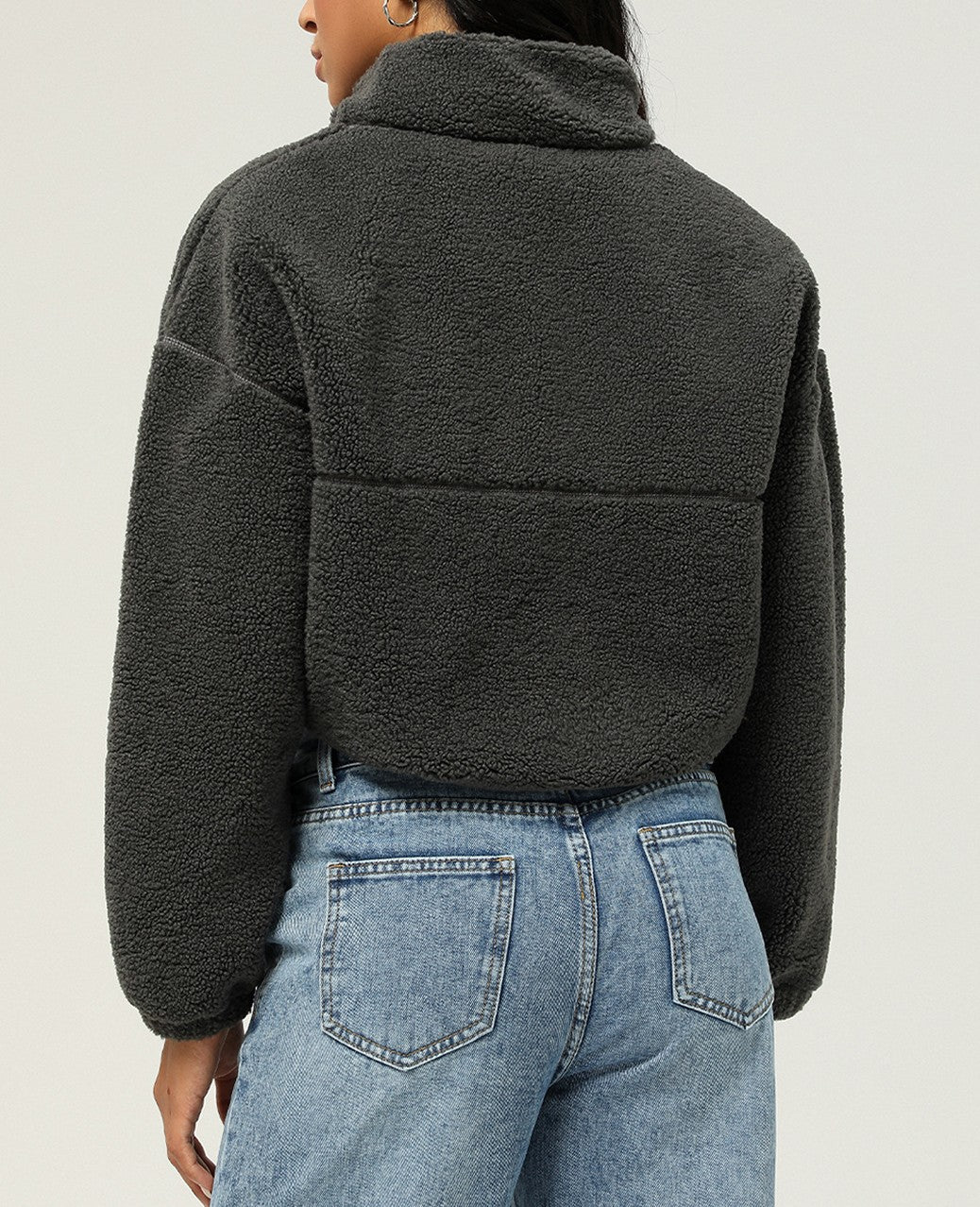Flauschige Crop-Jacke