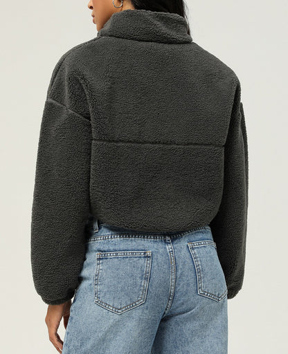 Flauschige Crop-Jacke